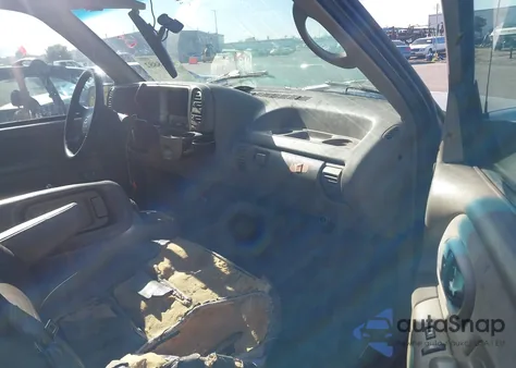 1996 Chevrolet Suburban from USA, damaged, VIN 1GNSK16R5TJ330187